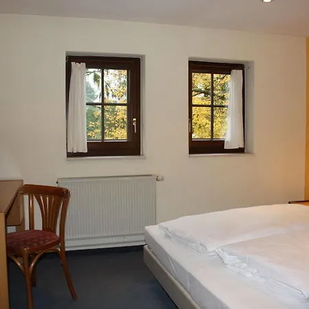 Lindenschaenke Pensjonat 3*