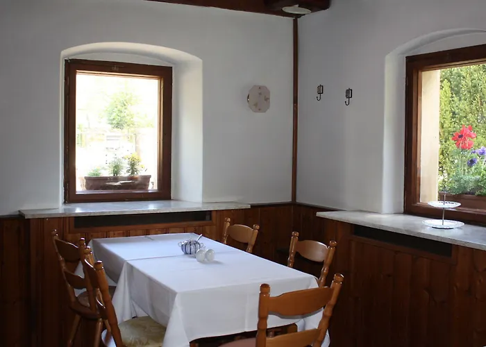 Lindenschaenke Gæstehus 3*